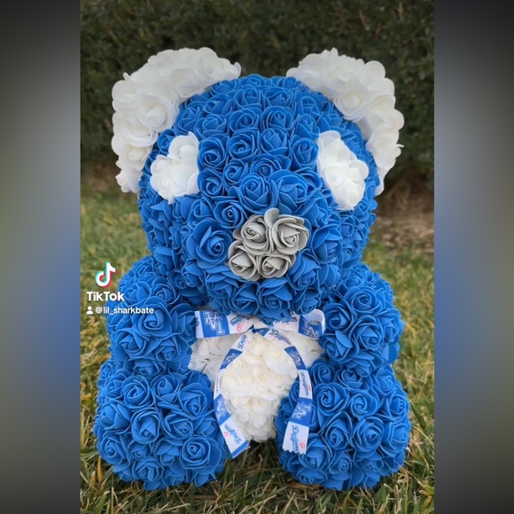 Dodgers Rose Bear - Picture 1 of 1